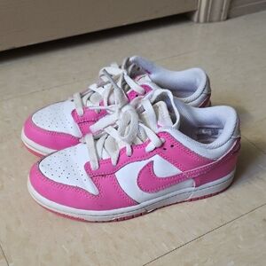 Nike Kids Sneakers in Pink and White